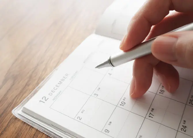 年間休日120日以上